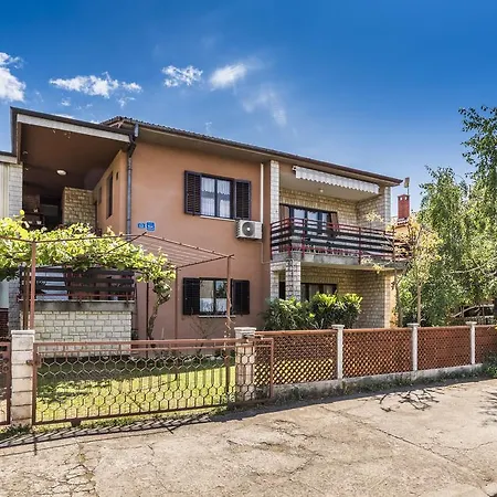 Vesna Komunela Umag