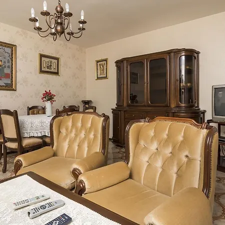 Vesna Komunela * Umag