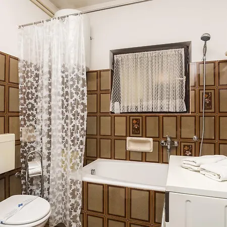 Vesna Komunela Apartamento Umag