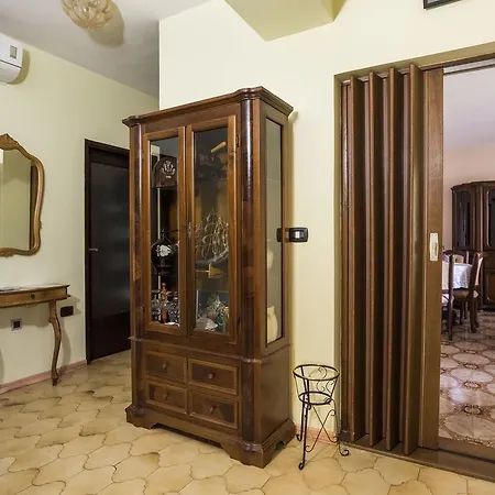 Apartament Vesna Komunela