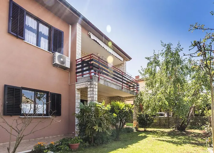 Vesna Komunela Apartament