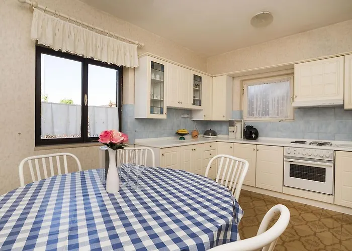 Vesna Komunela Apartament